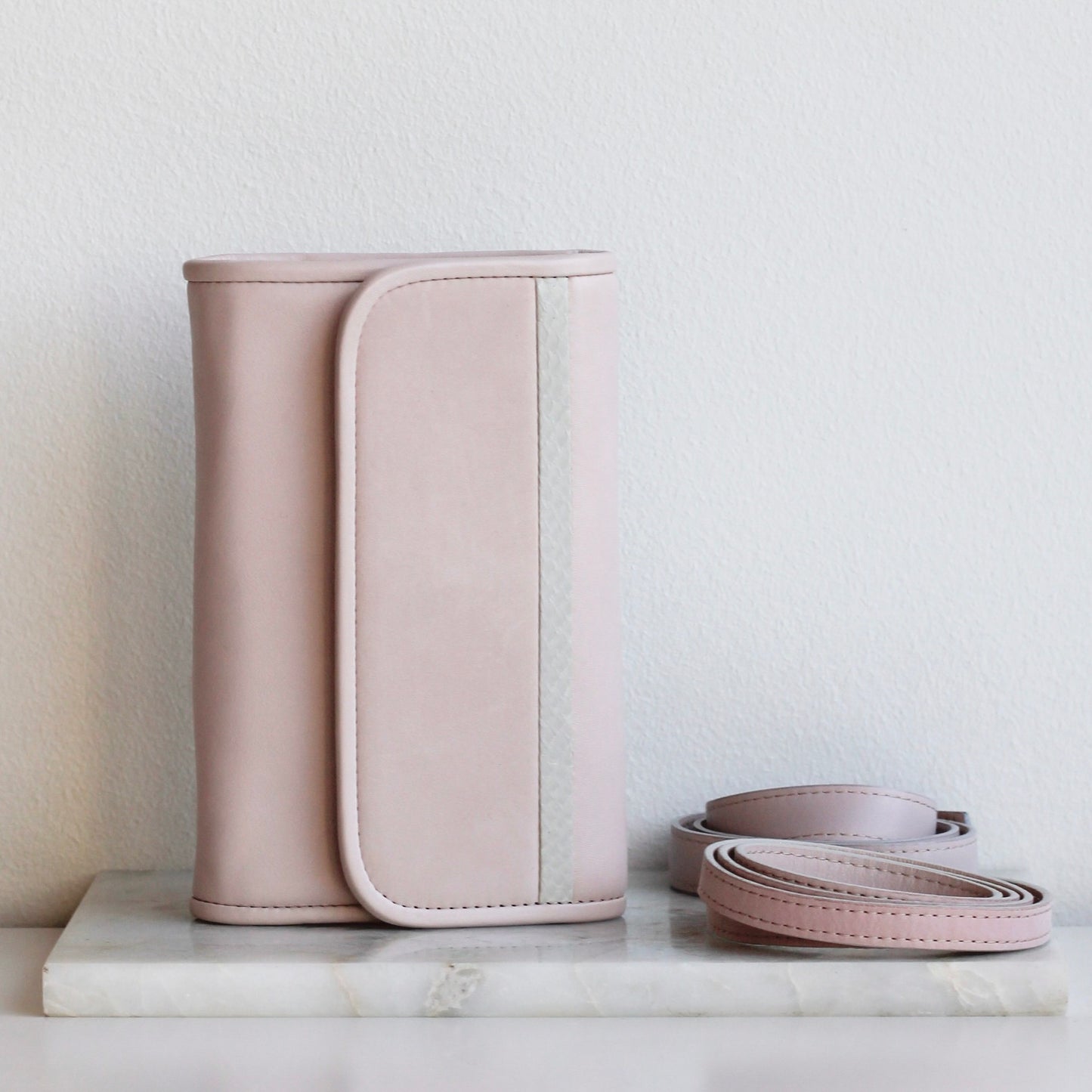 Mama Belt Bag Pale Pink